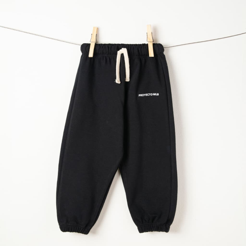 JOGGER CATA NEGRO