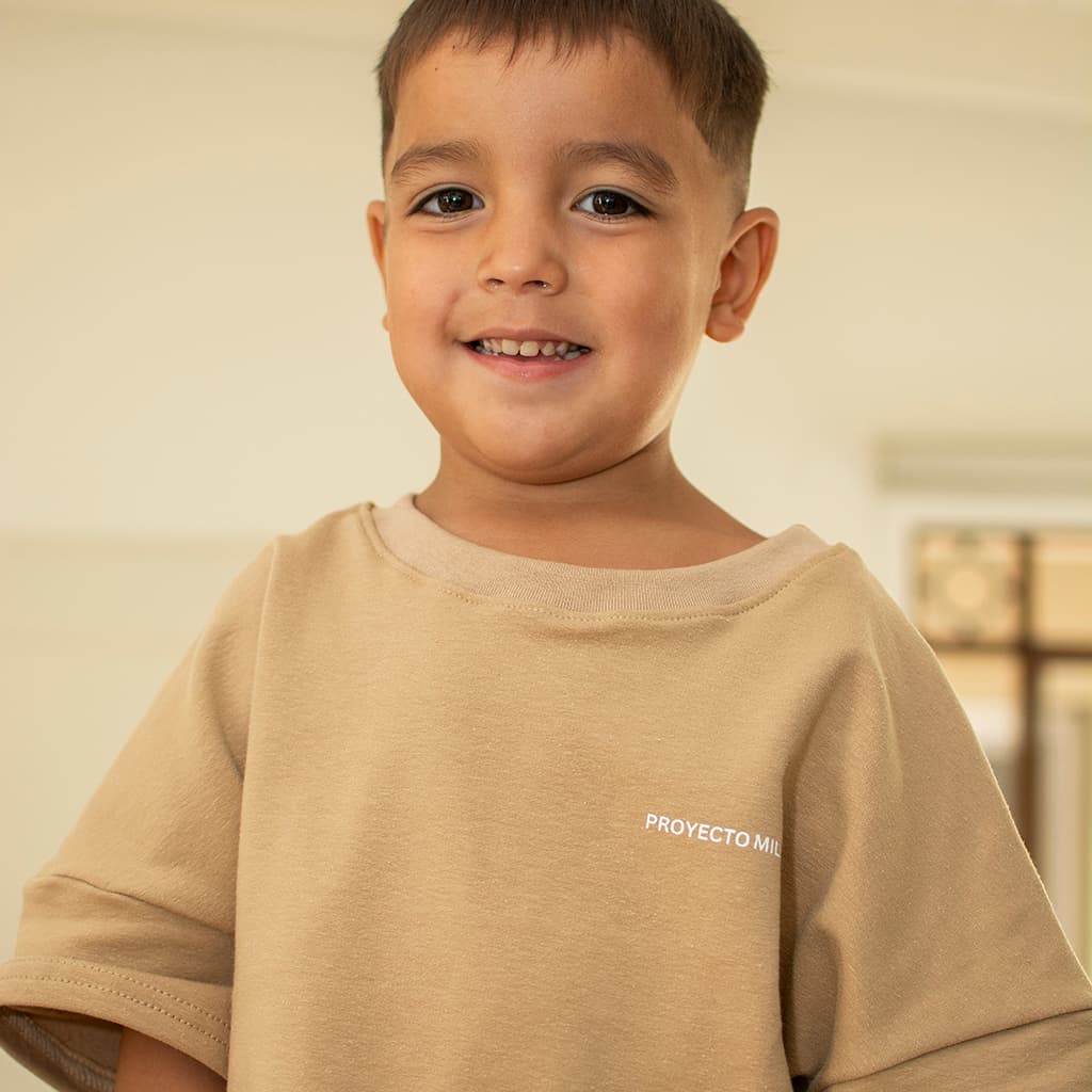 REMERA OVER GABY BEIGE