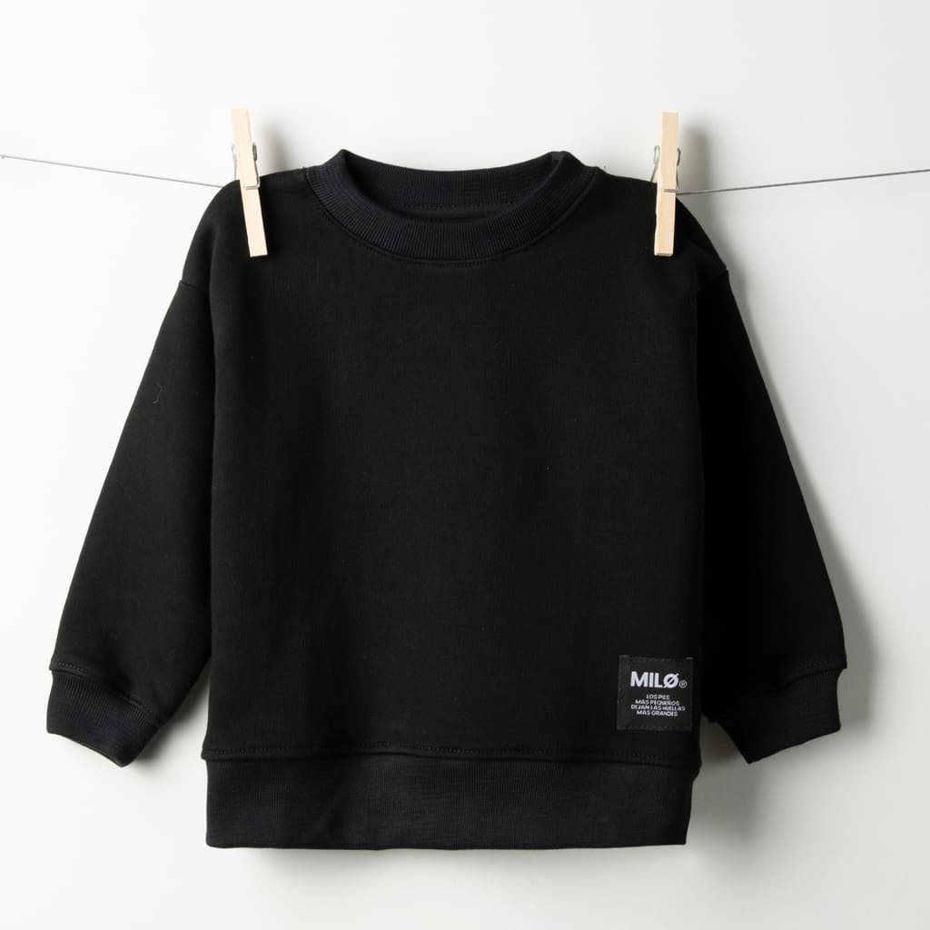 BUZO OVERSIZE OLI NEGRO (RUSTICO)